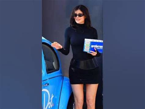 Kylie Jenner stuns at ‘Sprinter’ pop